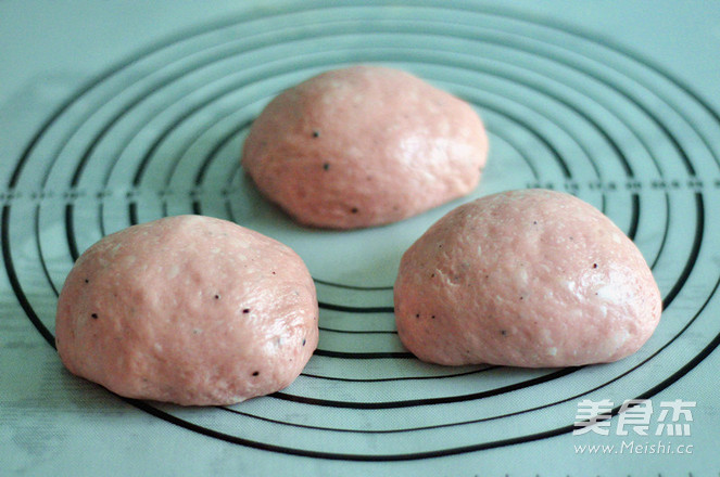 养乐多火龙果吐司