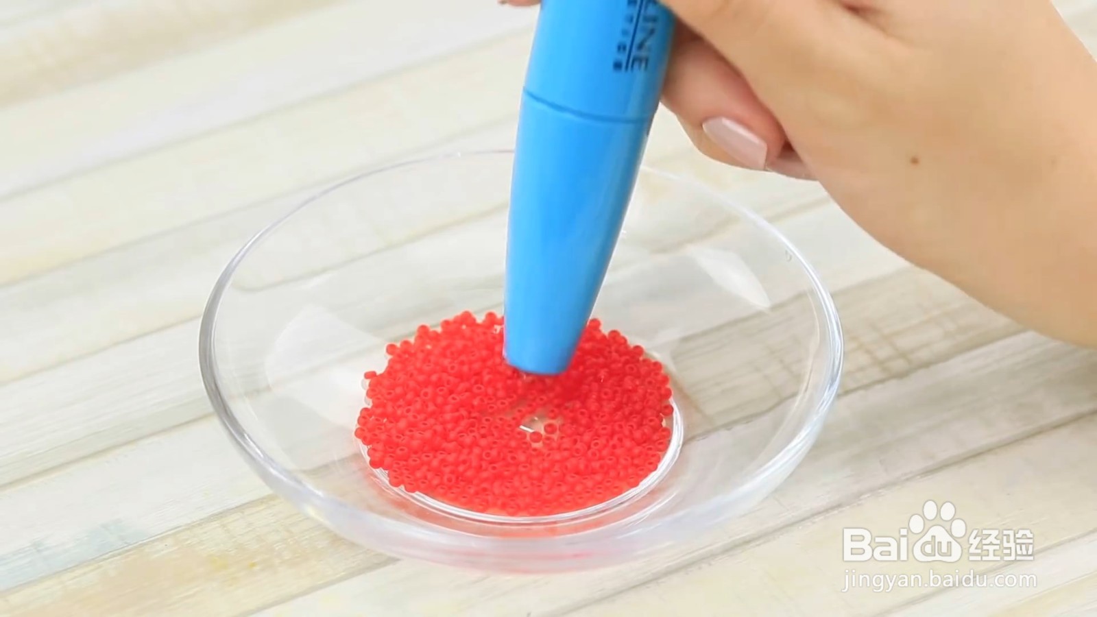 怎样DIY一个栩栩如生的睫毛膏