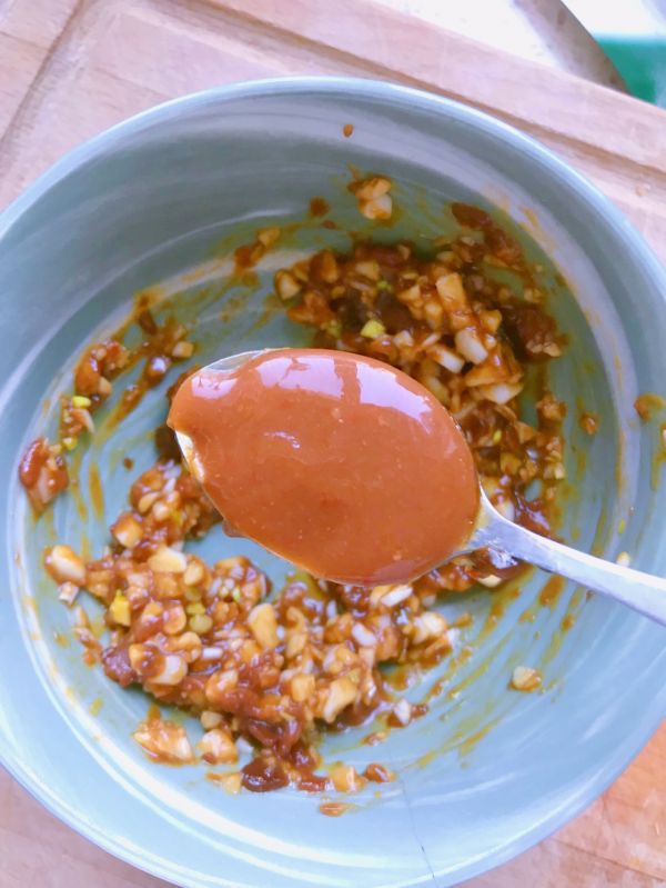 蒜泥酱香吐司条