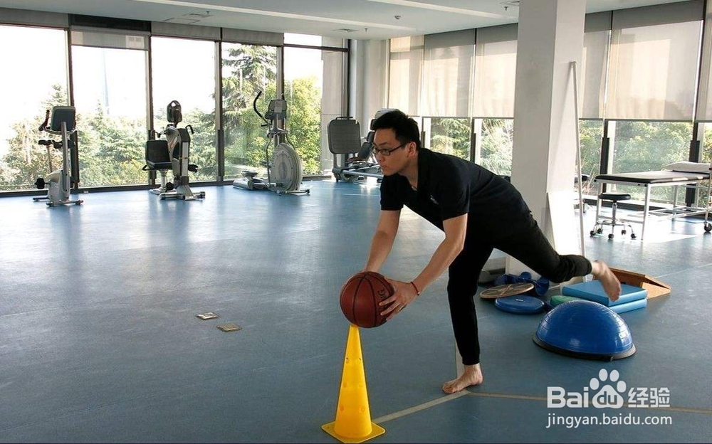 健身房脚受伤如何赔偿