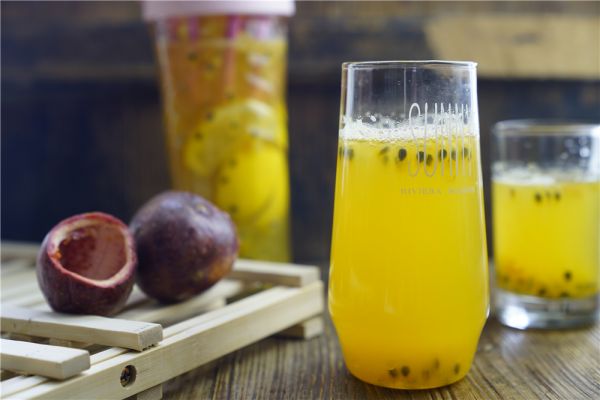 百香果蜂蜜柠檬茶