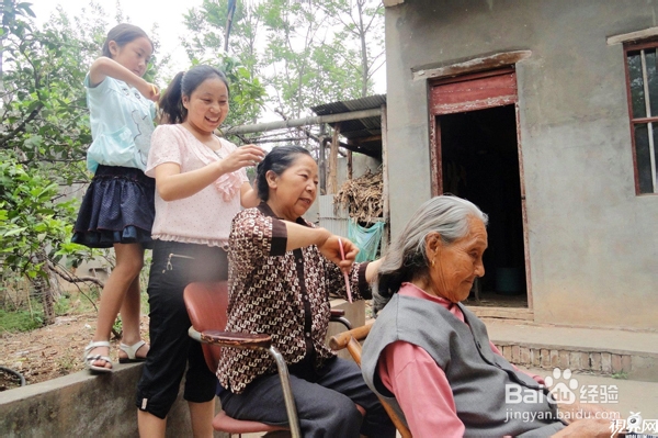 少白头怎么办?白头发吃什么好?治疗白头发偏方