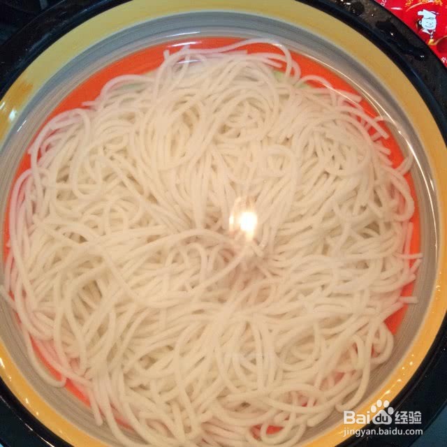 酸豆角米粉的做法