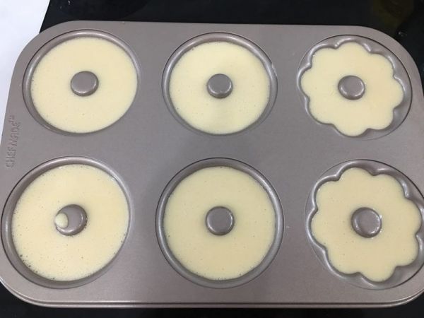 和果子装饰日式糯米甜甜圈