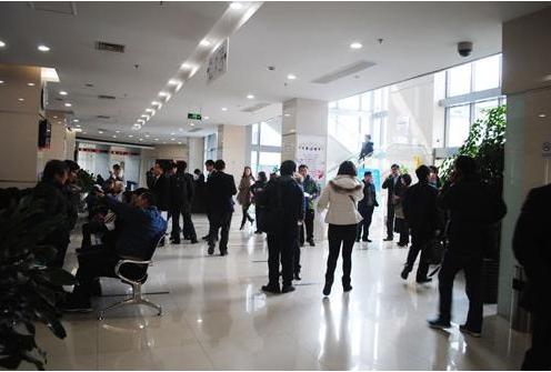 上海市松江区新房地产交易中心的电话是多少