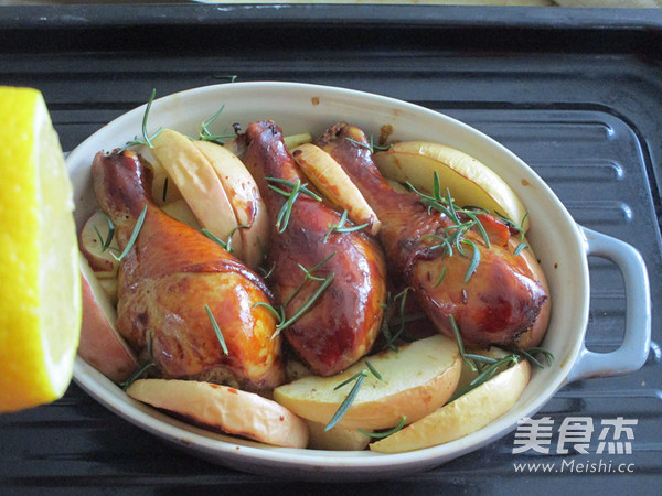 柠香苹果烤鸡腿