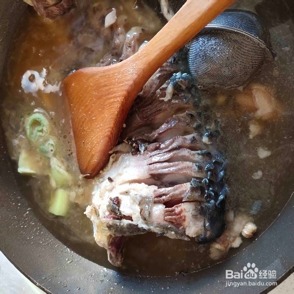 鲤鱼炖豆腐的做法