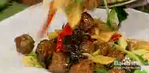 焦熘丸子的制作方法