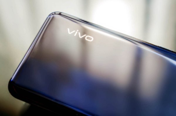vivo Y73s这款手机配置怎么样,是否值得购买