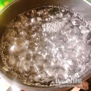 如何做出软滑的豌豆凉粉