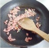 给剩米饭披上华丽的外衣—蛋包饭