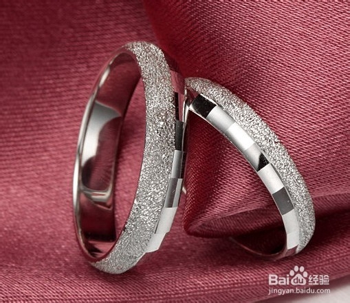 浅谈2013年人气情侣婚戒