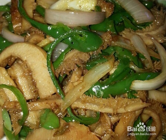 牛肚掺青椒的做法