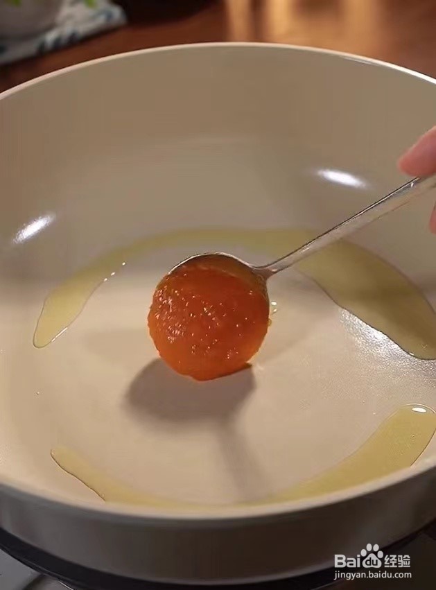 虾仁烩豆腐的做法