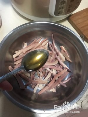 怎么做干煸鱿鱼孜然