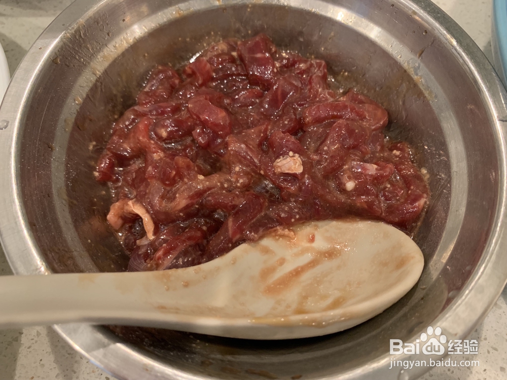 比较好吃的青椒肉丝炒平菇