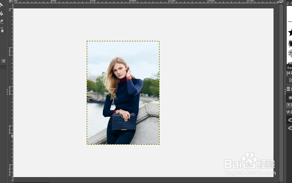 GIMP 如何在画布上放置图片