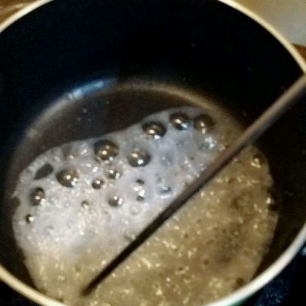 脆糖杏仁维也纳蛋糕