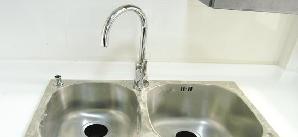 怎样正确安装水槽和热水器