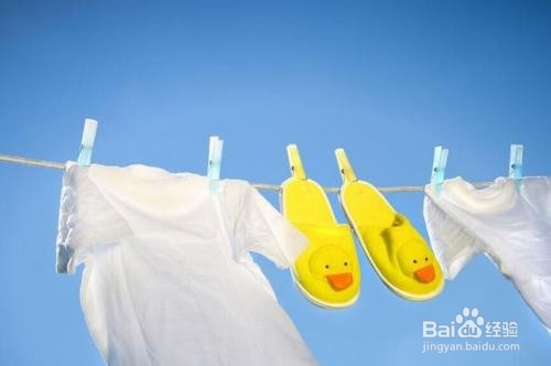 白颜色的衣服该怎么进行洗涤。