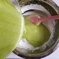 教你制作菠菜蛋糕卷