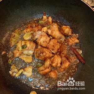 好吃美味的小鸡炖蘑菇