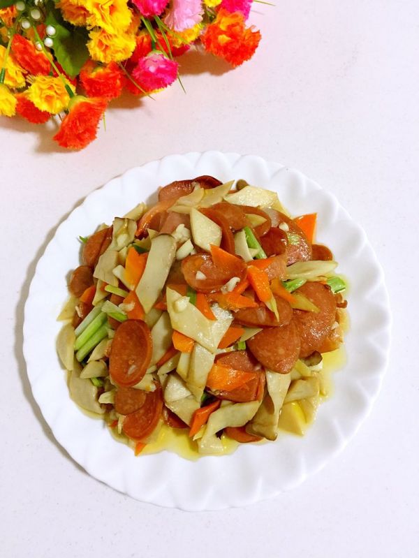 杏鲍菇炒火腿肠