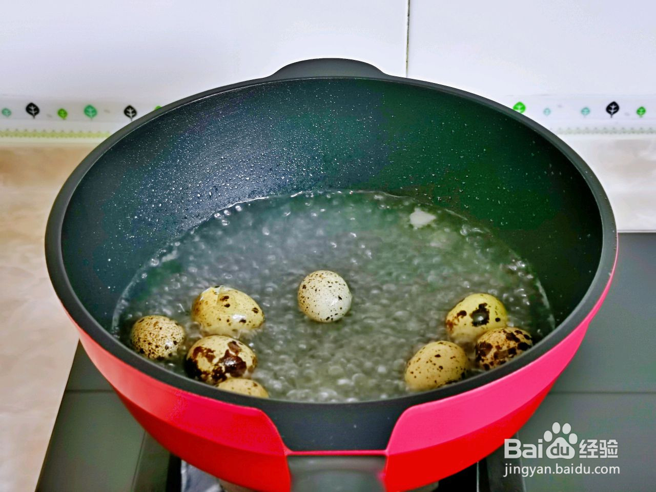 红烧虾焖鹌鹑蛋的做法