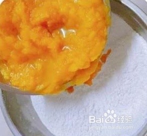 如何在家做出外酥里糯的金钱南瓜饼？