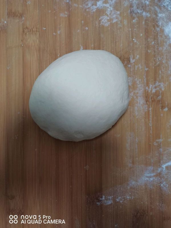 五花肉鸡腿焖面