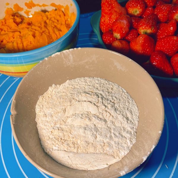 草莓奥利奥雪媚娘