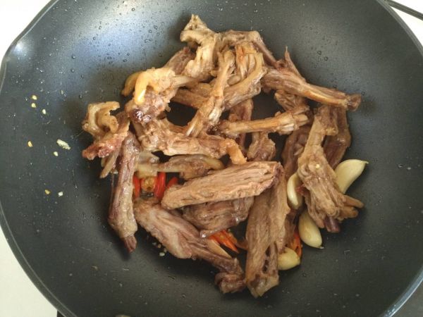 对味酱鸭#食光社干锅鸭#