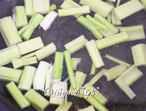 青菜香辣劲爆鸭头