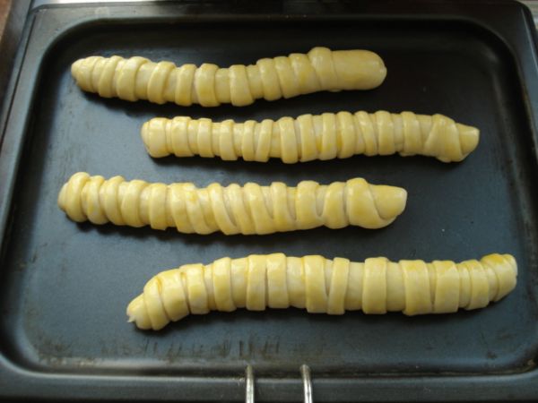 肉松毛毛虫面包
