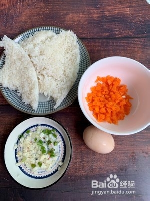 美味的酱油蛋炒饭