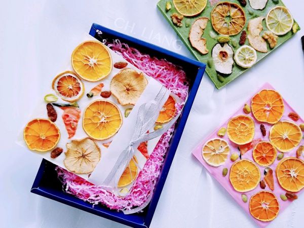 四种口味网红果干巧克力