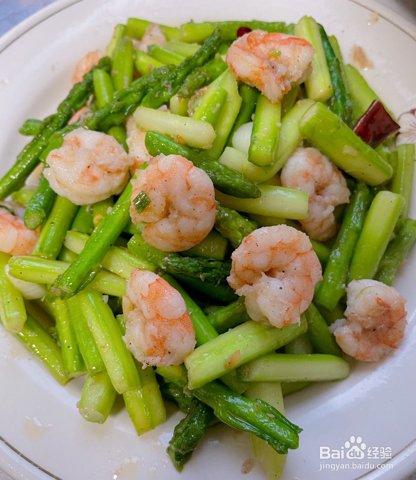 芦笋炒虾仁的做法