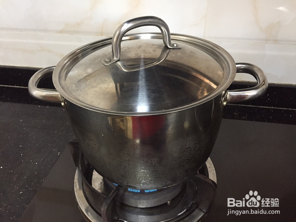 大厨教程之-奶白色牛骨胡萝卜汤!