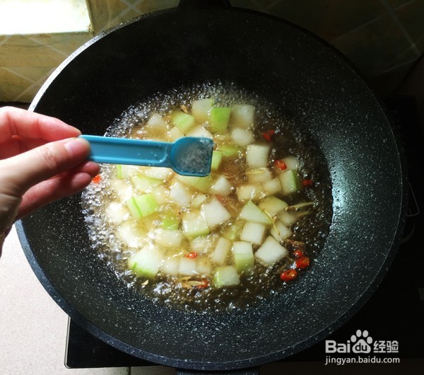 如何制作冬瓜烩鱼丸