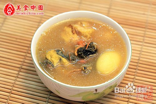 花旗参乌鸡汤