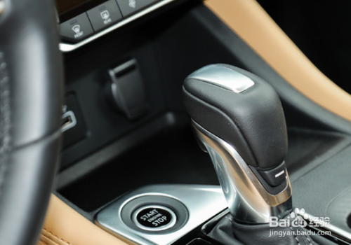 轩逸雨刷器怎么立起来