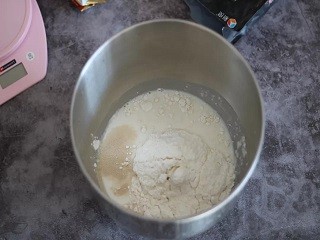 千层肉松海苔面包怎么做