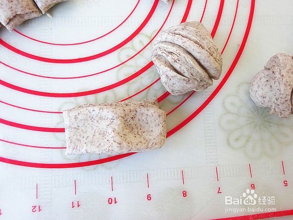 怎么做美味的麦香花卷