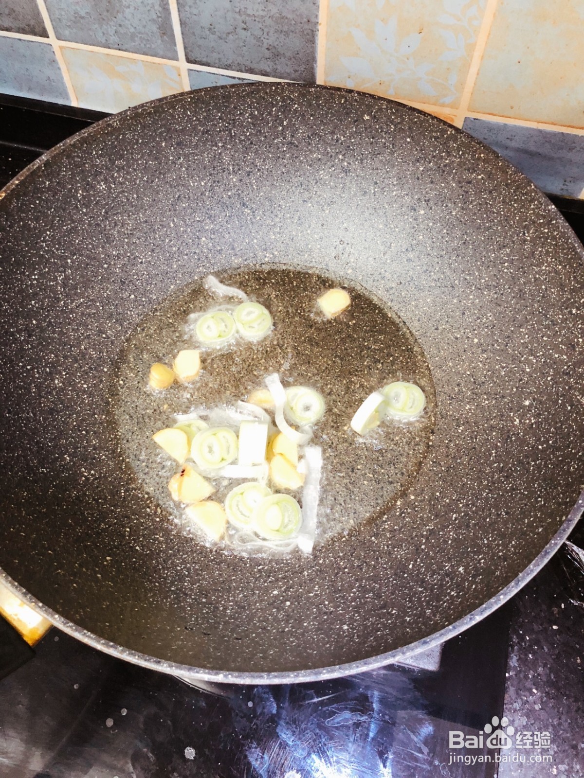 酱爆螺蛳的做法