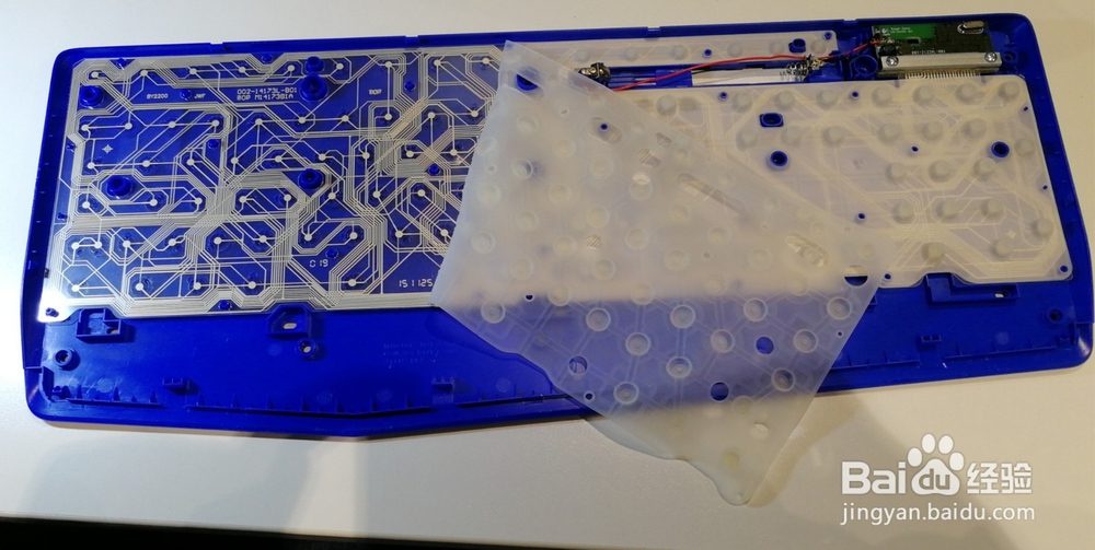 罗技K345无线键盘怎么拆卸？