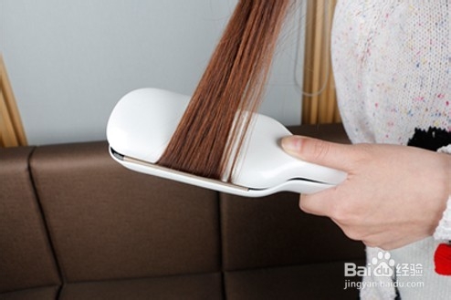 用烫发器做蛋卷头、long bob、睡不醒头等卷发