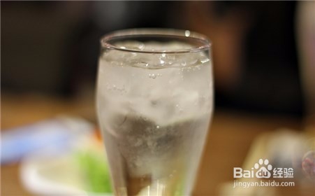 百香果柠檬气泡水