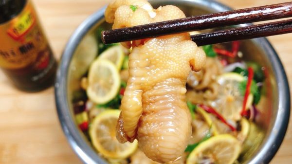 网红酸辣无骨鸡爪