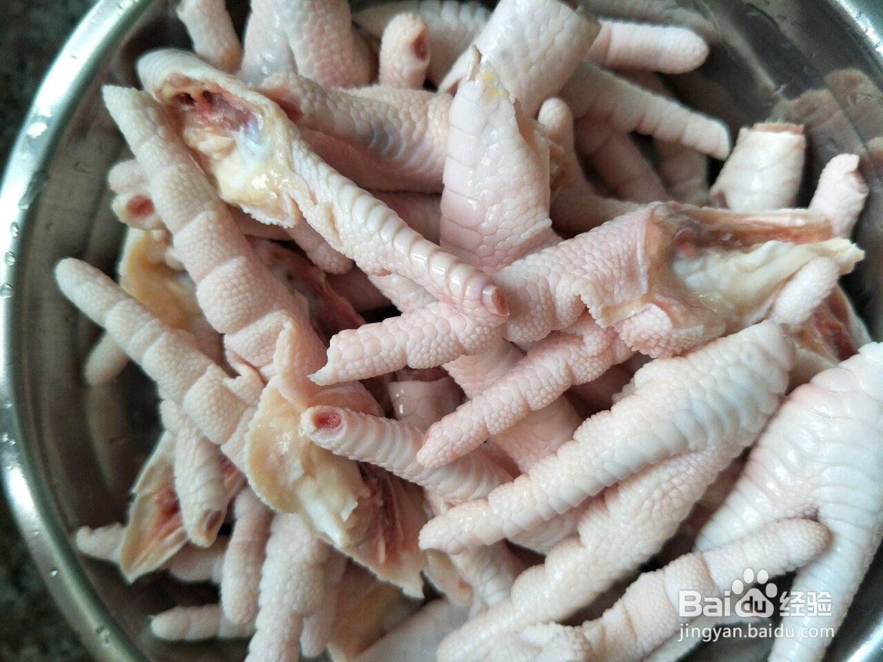 美味凉拌蒜香鸡爪的做法