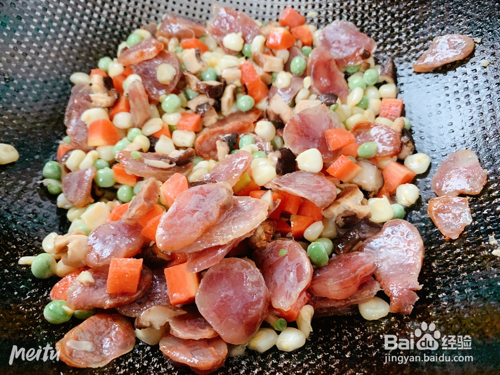 让人流口水的香肠腊肉饭